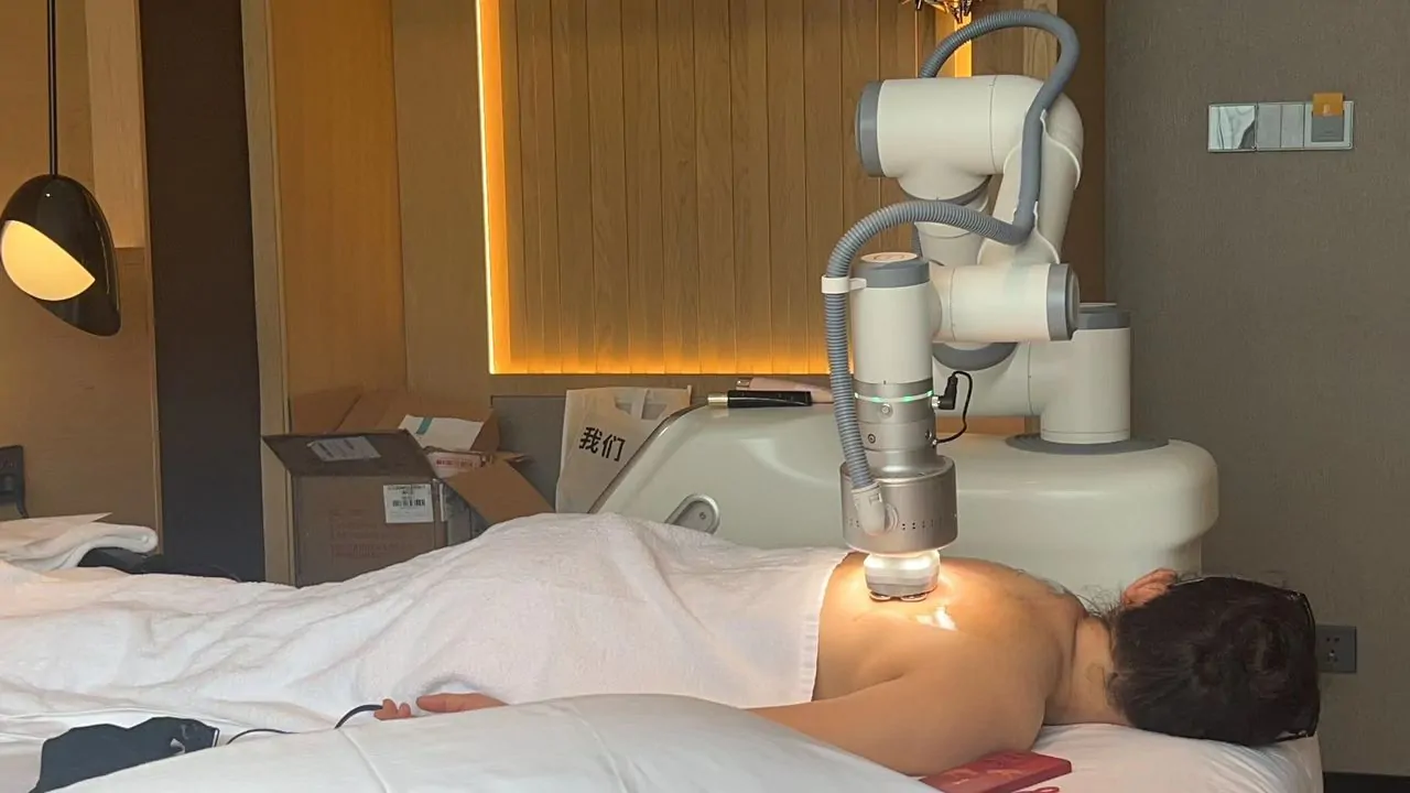 Massage Robot with Monopolar RF with Infrared - Image 5