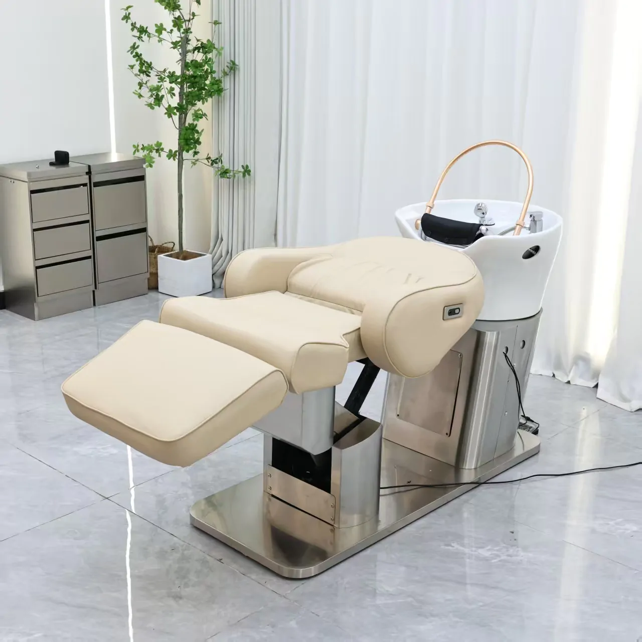 Amai Head Spa & Hairdressing Basin - Image 9