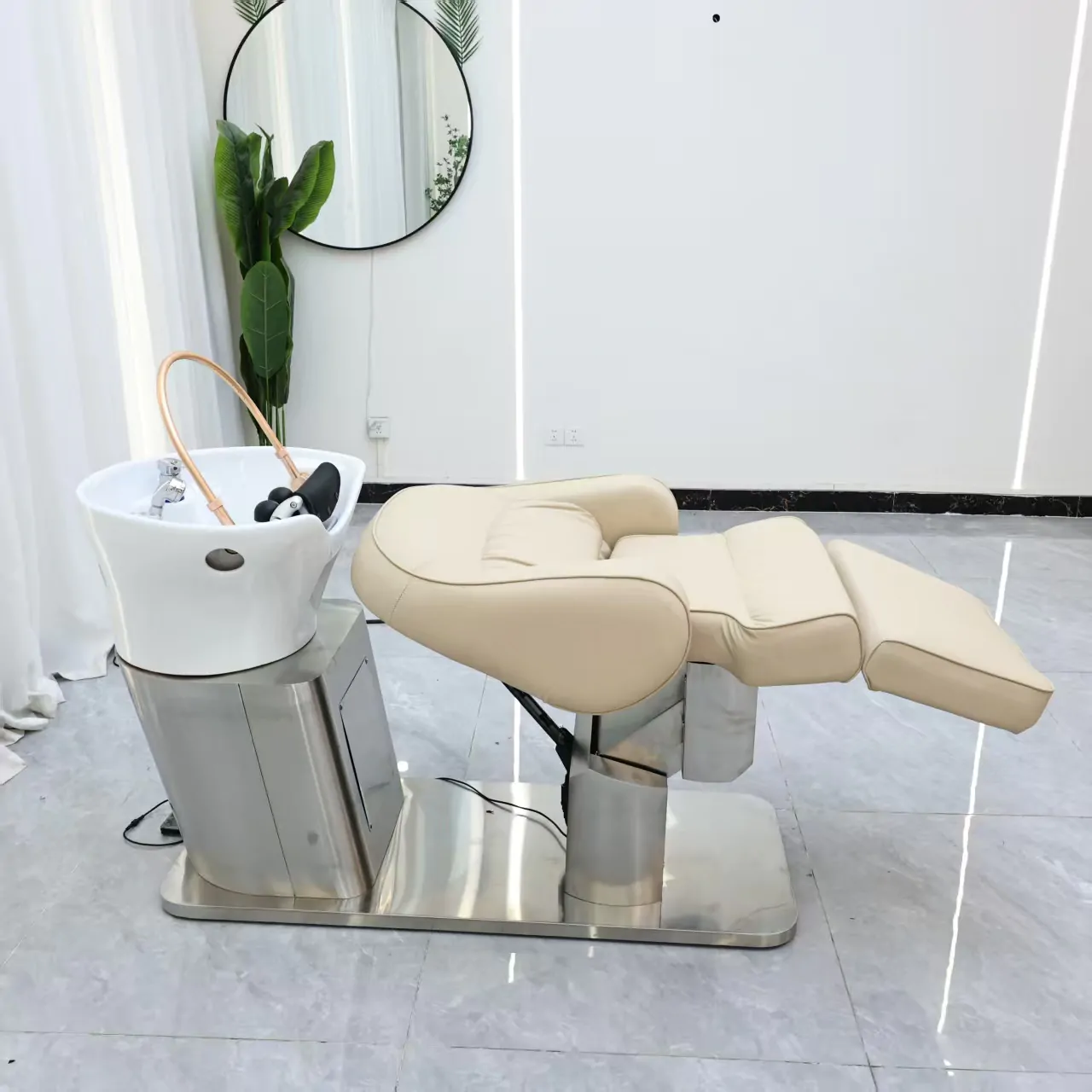Amai Head Spa & Hairdressing Basin - Image 10